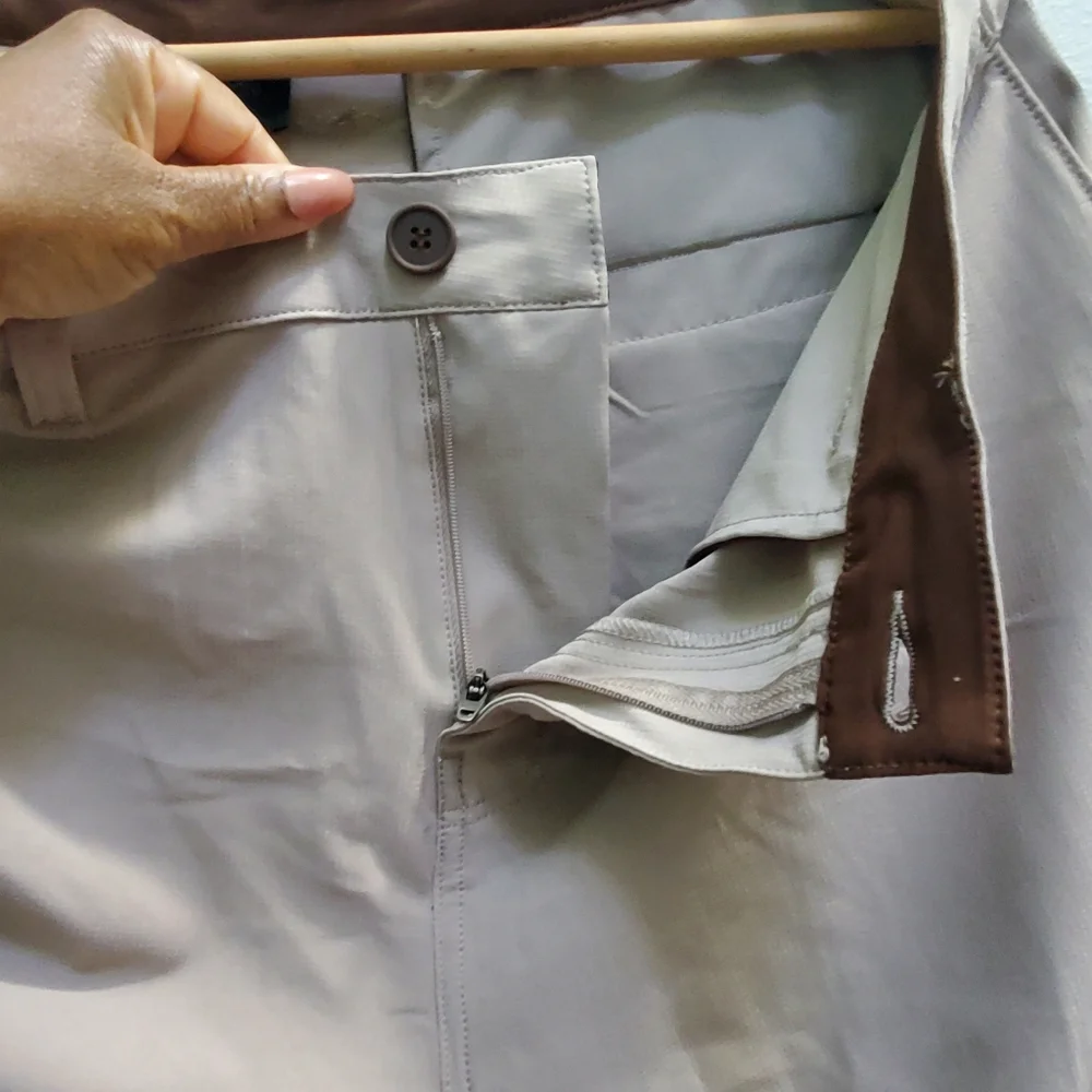 NWT Magaschoni Men's Classic Fit Stretch Shorts Resortwear Travel Tan Size 34